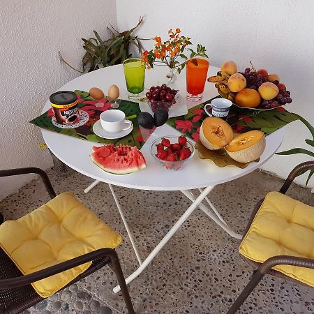 Aparthotel Carmona La Serena Oda fotoğraf